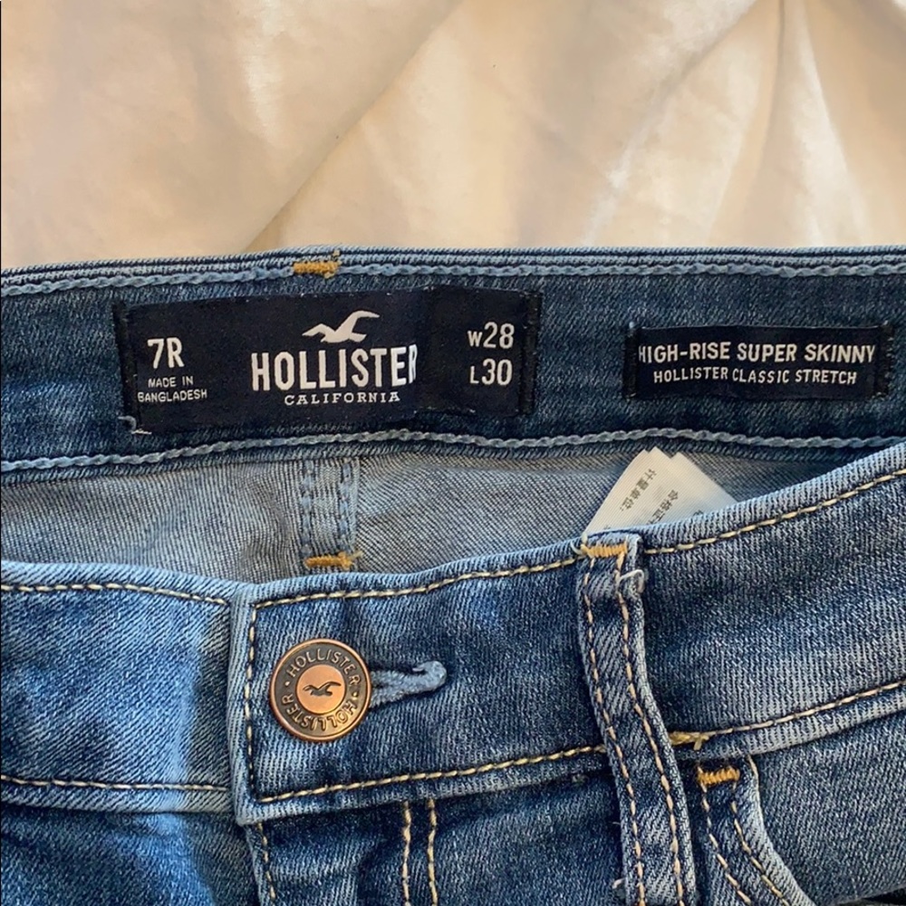 Hollister high rise super skinny jeans!! - Picture 2 of 3